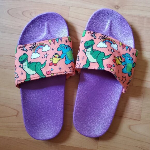 Kids Girls/Boys Toy Story 4 Slides - size 2/3. - Picture 1 of 4